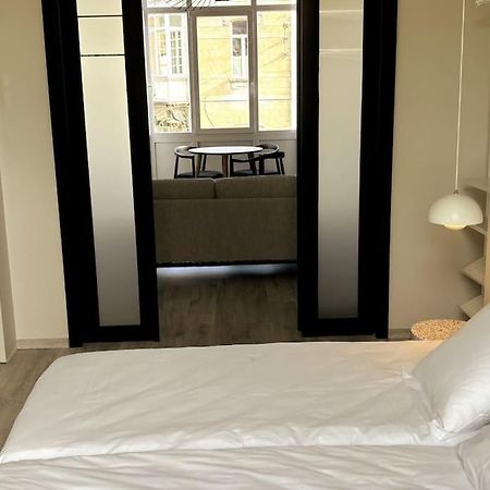 Apartamento Au Cabinet Childeric Tournai Exterior foto