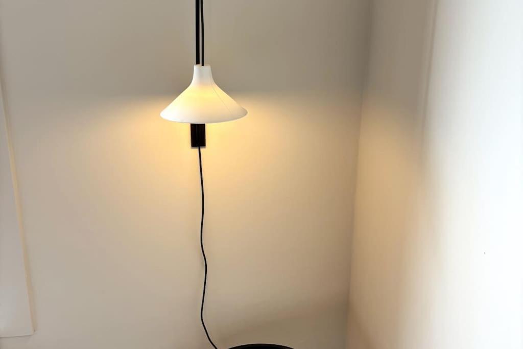 Apartamento Au Cabinet Childeric Tournai Exterior foto